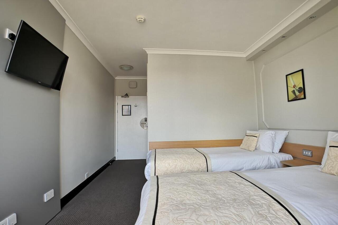 Lancaster Hall Hotel London Bagian luar foto